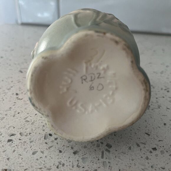 Vintage Hull Pottery Miniature Vase 5 Inches Magnolia Yellow Pink Blue Handles - Picture 7 of 7